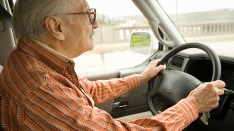 motor vehicle crash, driving ability, driver's license, older drivers