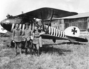 More than 1,050 Albatros D.V and Albatros D.Va fighter planes were active over the Western Front and elsewhere in 1918.