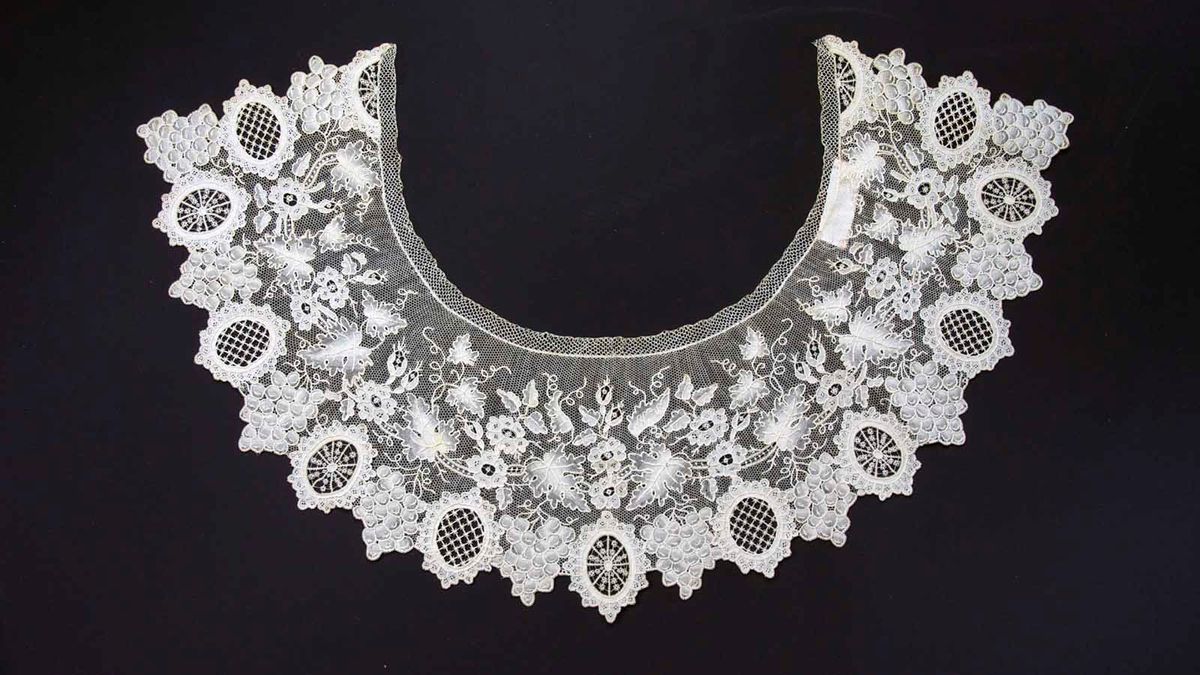 Point d'Alençon Lace Will Always Be the Queen of Lace | HowStuffWorks