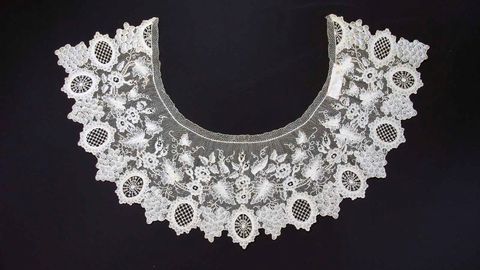 Point d'Alençon Lace Will Always Be the Queen of Lace - Vimarsana News