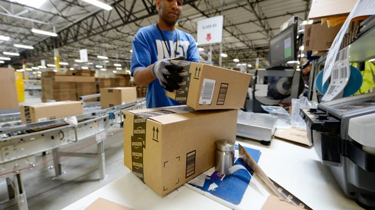 How Amazon Same-day Delivery Works