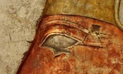 Egyptian men wore primitive eyeliner. See pictures of unusual skin ingredients.