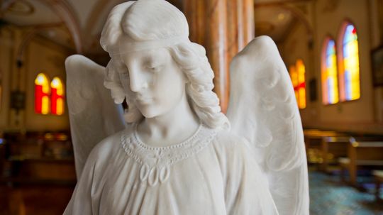 5555 Angel Number Meaning: Embrace Change and Transformation