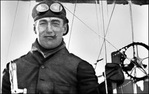 卡尔罗杰斯练习飞行”width=