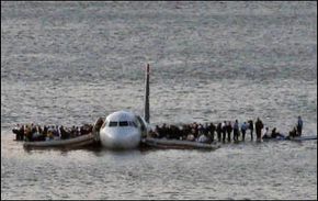 美国航空公司的1549航班”width=