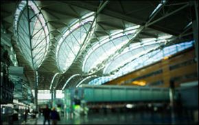 维珍美国航空公司837航班”width=