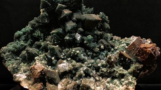 Apophyllite Crystal: Meaning, Healing Properties, and Benefits