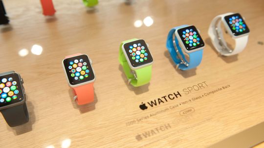 How the Apple Watch Works
