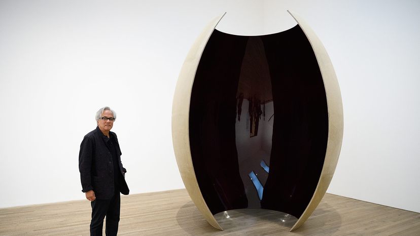 Sir Anish Kapoor with Ishi's Light 2003 art piece