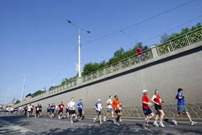 春天通常意味着晴天,天气温和,但雄鹿县,佩恩。,春季也运行季节。”width=