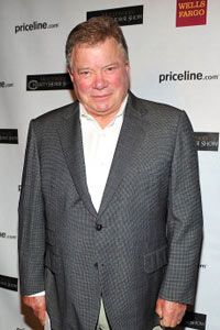 威廉·沙特纳（William Shatner）是Priceline的长期发言人，在该公司的顶级广告活动中露面。