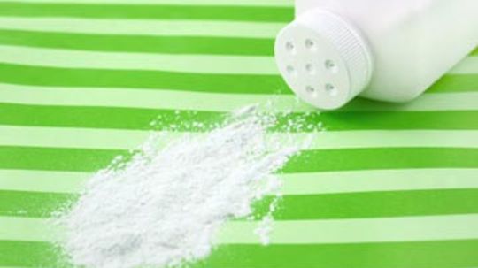 Does baby powder stop sweating?
