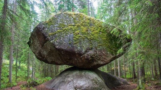 Kummakivi, Finland's Balancing Rock, Seems to Defy the Laws of Physics