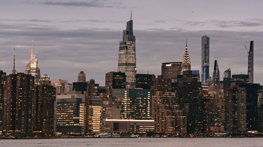 Bank of America Tower: A Landmark of Modern Architecture and Urban Excellence