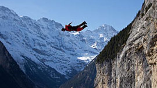 5 Most Popular Spots for BASE Jumping