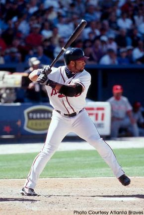 Former Atlanta Braves outfielder Gary Sheffield at bat