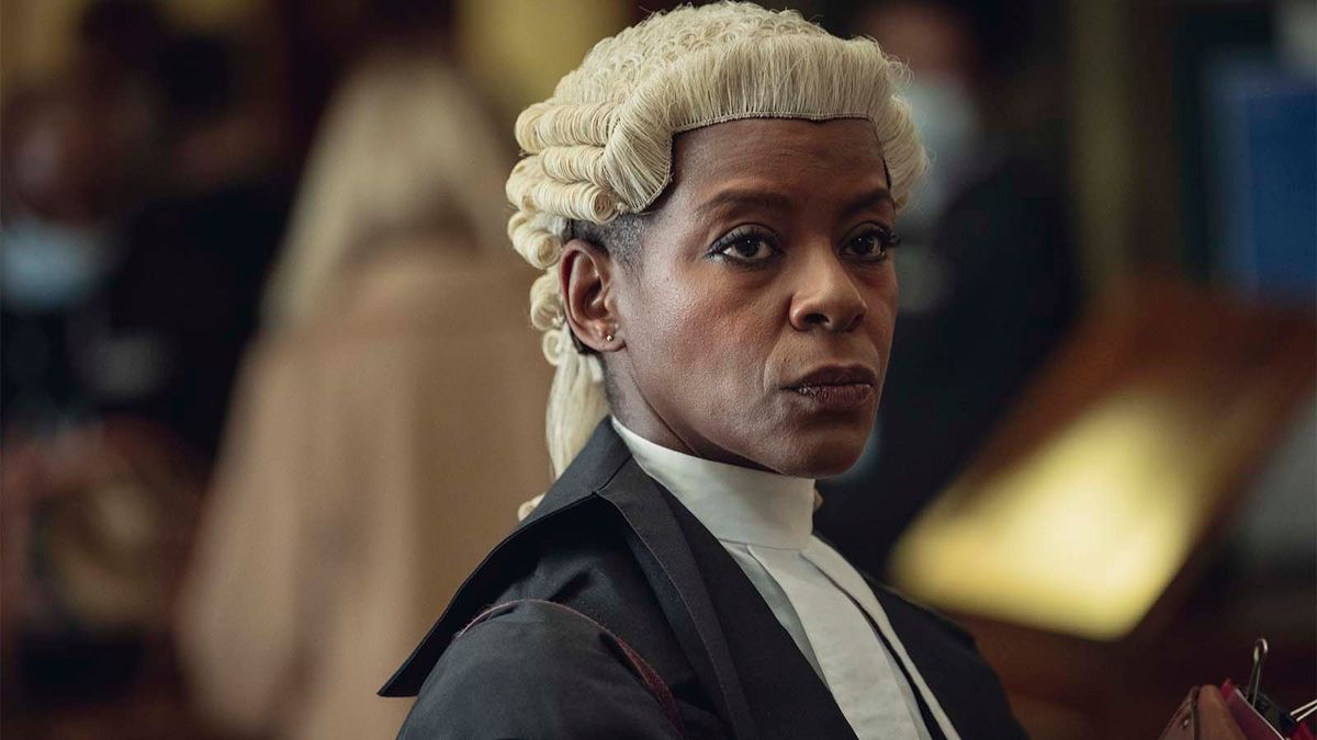 why-do-british-lawyers-still-wear-wigs-howstuffworks