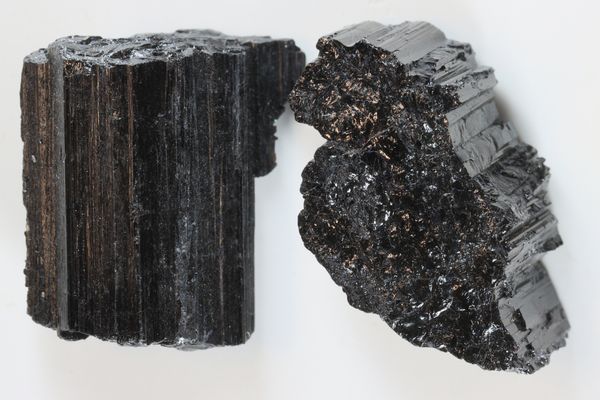 Black Crystal Meaning for Energy Protection and Emotional Healing