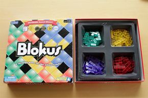 front and inside of Blokus board game