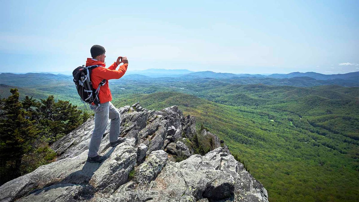 Why Distant Mountains Appear Blue to the Naked Eye