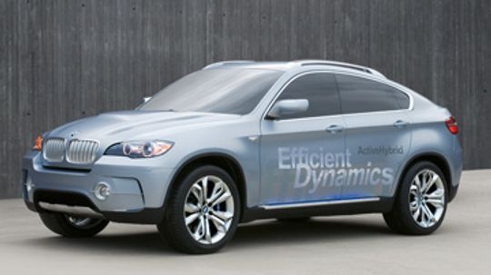 How the BMW X6 ActiveHybrid Works