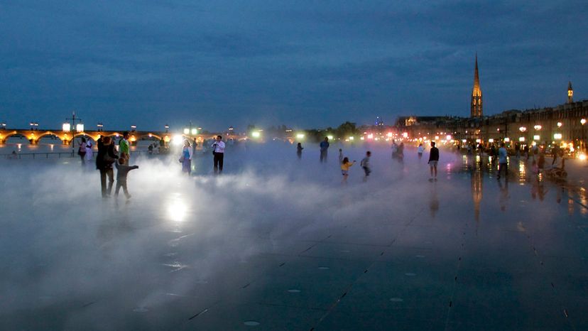 Bordeaux Water Mirror