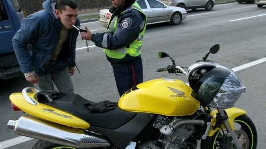 How Does a Breathalyzer Work?