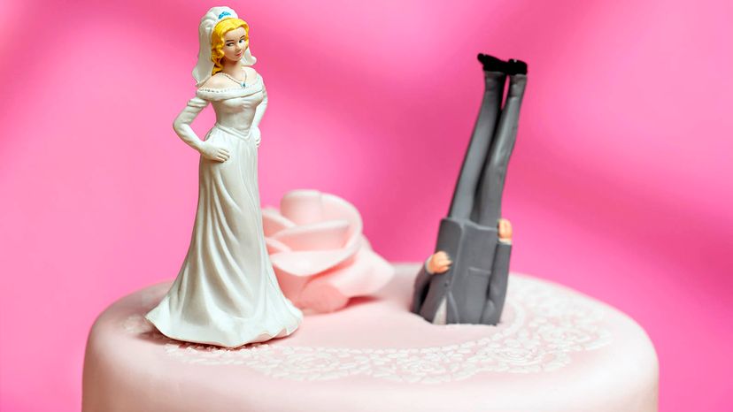 gilted bride on wedding cake