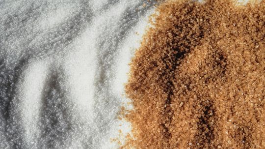 What's the Difference Between White Sugar and Brown Sugar?