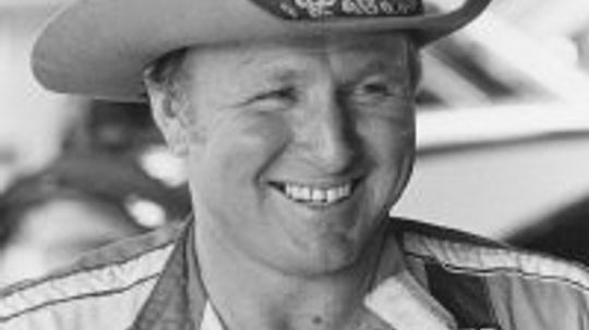 Cale Yarborough“border=