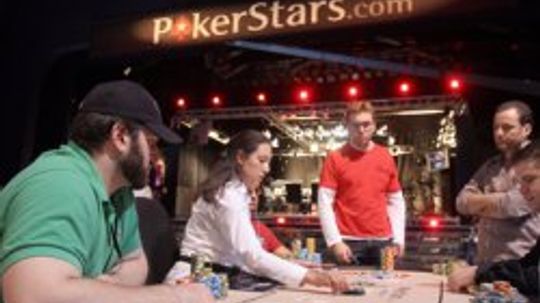 How to Bluff in Poker