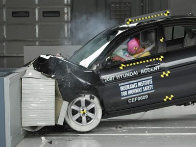 Crash test performed on a 2007 Hyundai Accent. 