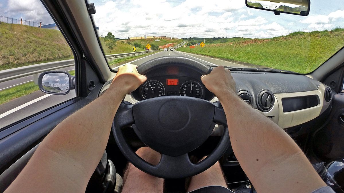 Top Six Steps To Follow If The Accelerator Pedal Of Your Car Gets Stuck  While Driving 