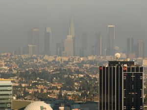 Los Angeles smog in 2008