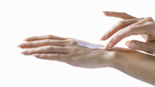 5 Ways to Care for Your Hands Every Day