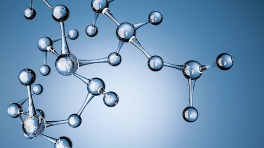 What's the Difference Between Covalent and Ionic Bonds?