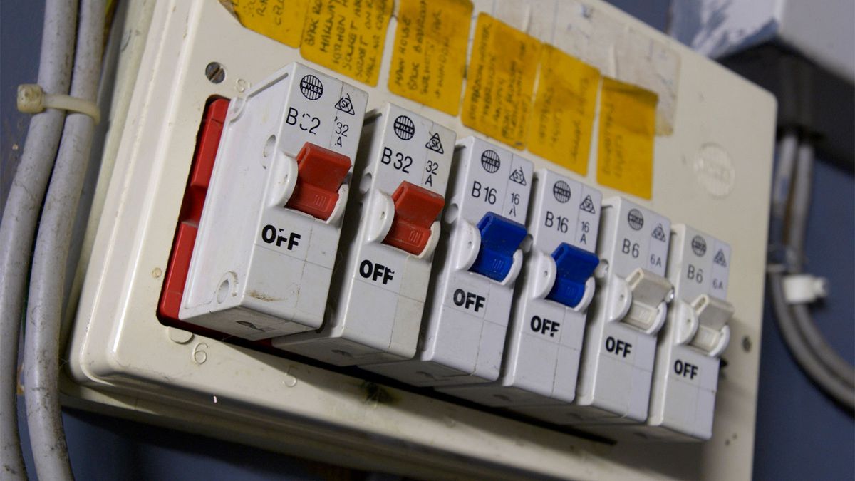 How Circuit Breakers Work Howstuffworks