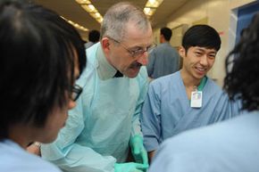 Army major general teaches first-year medical students