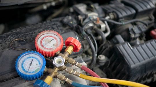 How to Identify and Fix a Coolant Leak