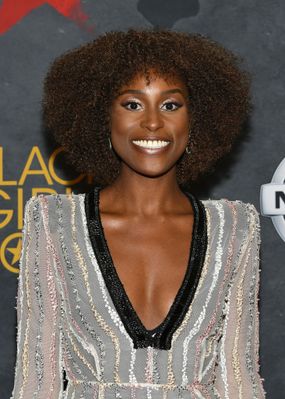 issa rae、演员、喜剧演员”border=