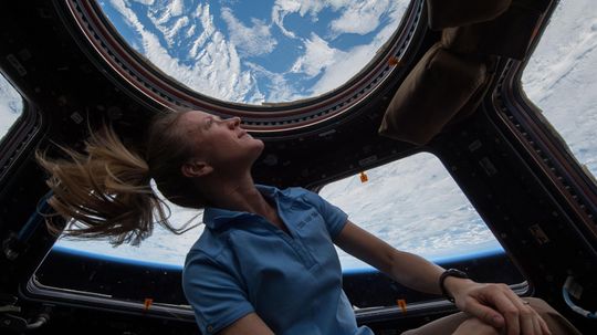 Got $250,000 Sitting Around? Become a Space Tourist