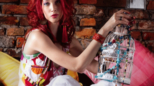 创建折衷风格与你自己的衣服”width=