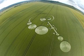This formation was discovered in Eastfield, England, in June 2004. An article in the Western Daily Press called the design &quot;uncannily similar to plans for one of Nikola Tesla's early pieces of equipment.&quot;