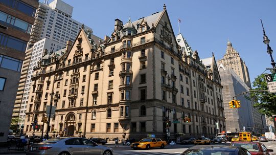 New York City's Iconic Dakota Helped Gild the Gilded Age