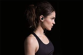 Dash headphones allow users to listen to music without cumbersome wires -- and to also keep track of their workouts.