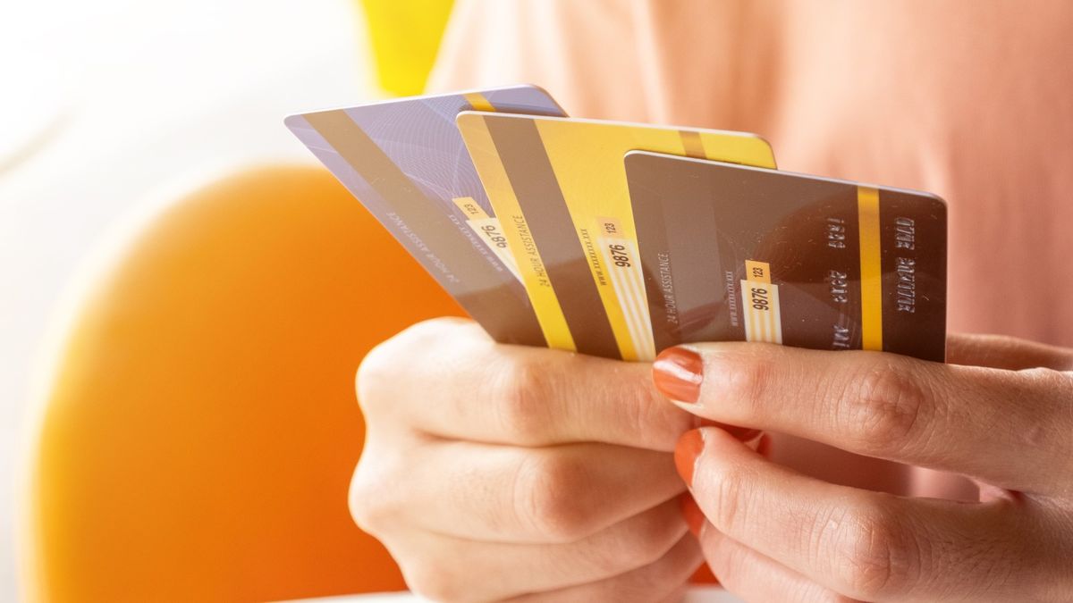 Credit Cards: Types of Debt & How Credit Cards Work