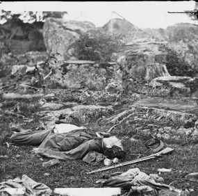 Gettysburg, Pa. Dead Confederate soldiers in "the devil's den"