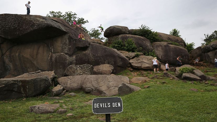 Devil's Den boulder