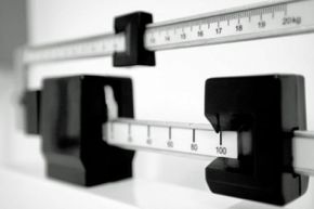 Being obsessed with body weight and body size are signs of an eating disorder. Learn about other symptoms and tests that can be performed for diagnosis.