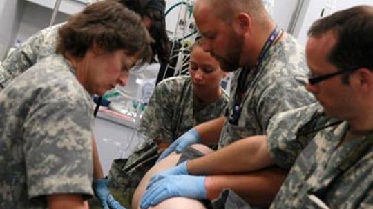 How Becoming a Doctor in the Army Works